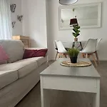 Itos Flats شقة إينفيستو